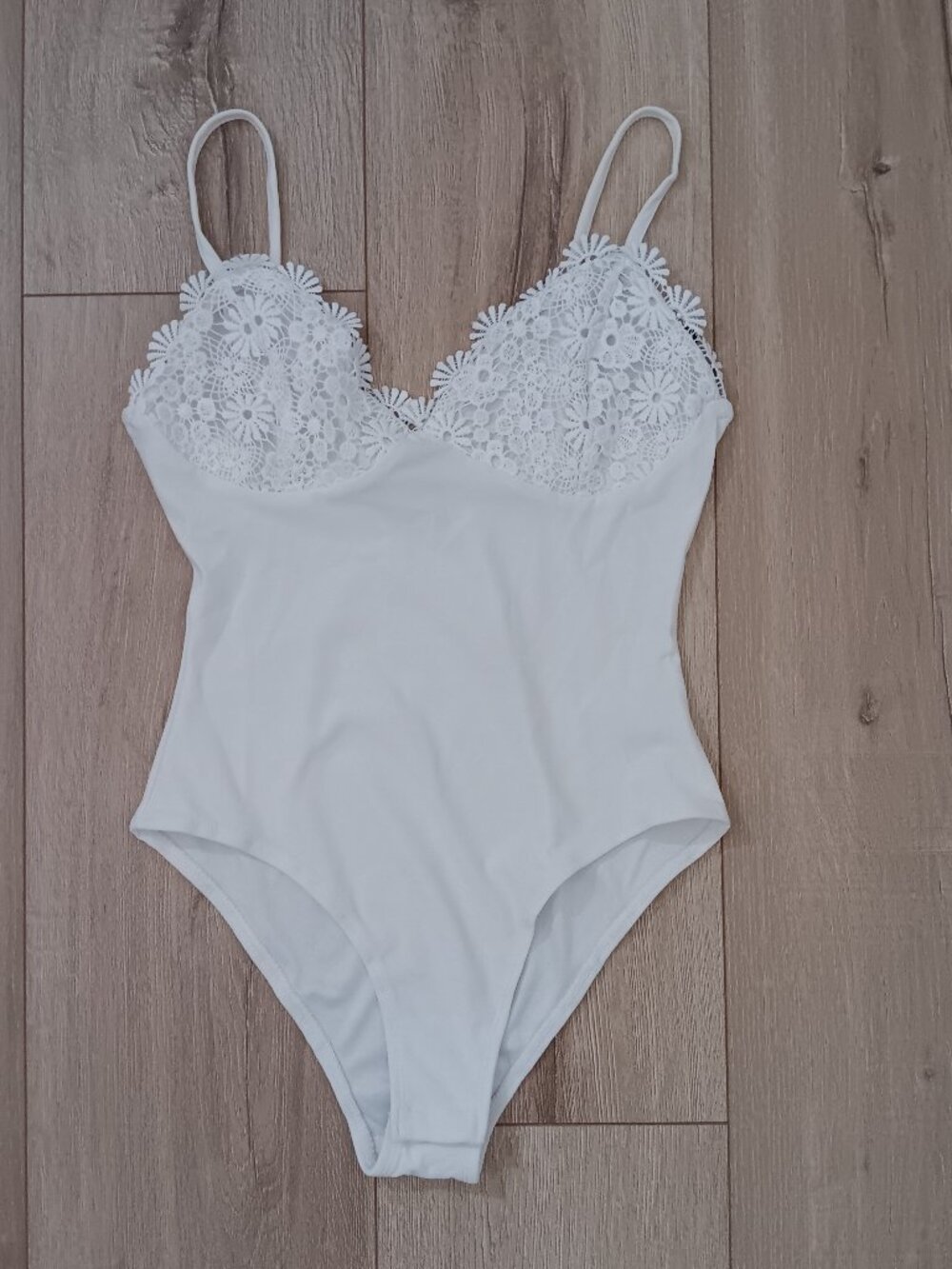 Ardene Women's White Bodysuit XS/TP Lace Trim Stretchy Fitted Sleeveless Top